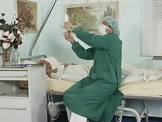Sluts  आदमी मांस द्वारा जांच अपने चूतड़ करें