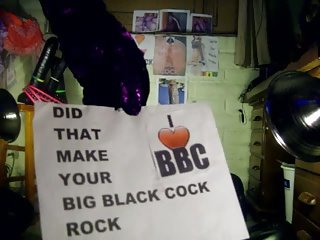 Tgirl Big bite noire salope taquine Jay & s ' BB9inchC pour un écrou de éjaculations faciales