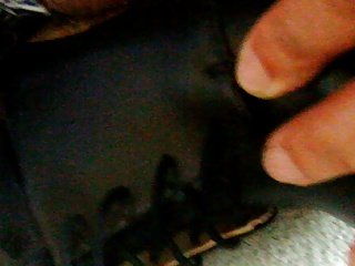 Cum fuq boots feles .