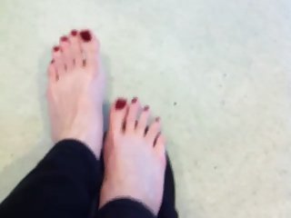 Long Toes Merah Pedi Xo
