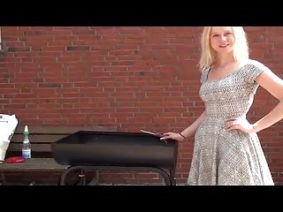 سوف شقراء Hexe معهد ماساتشوستس للتكنولوجيا دير grillen