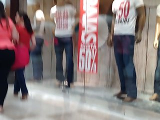 Jovencita CULO SABROSO poco culo gordo joven