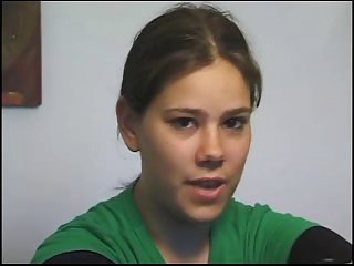 Вързан и налагани с пръчки