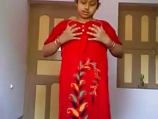 هند دختر ادم کودن و احمق بزرگ سکسی سلفی برهنه