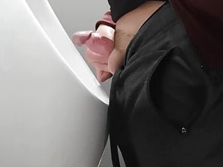 orgie avec 3 femmes mariées qui aiment être anal